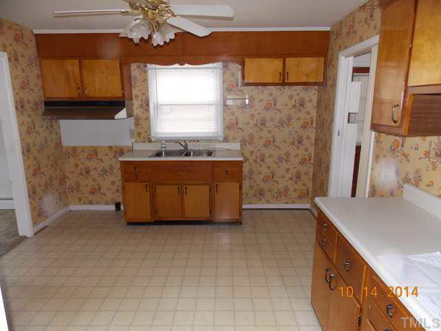 945 Beverly Drive Raleigh, NC 27610 - Photo 3 of 9 Photo 3