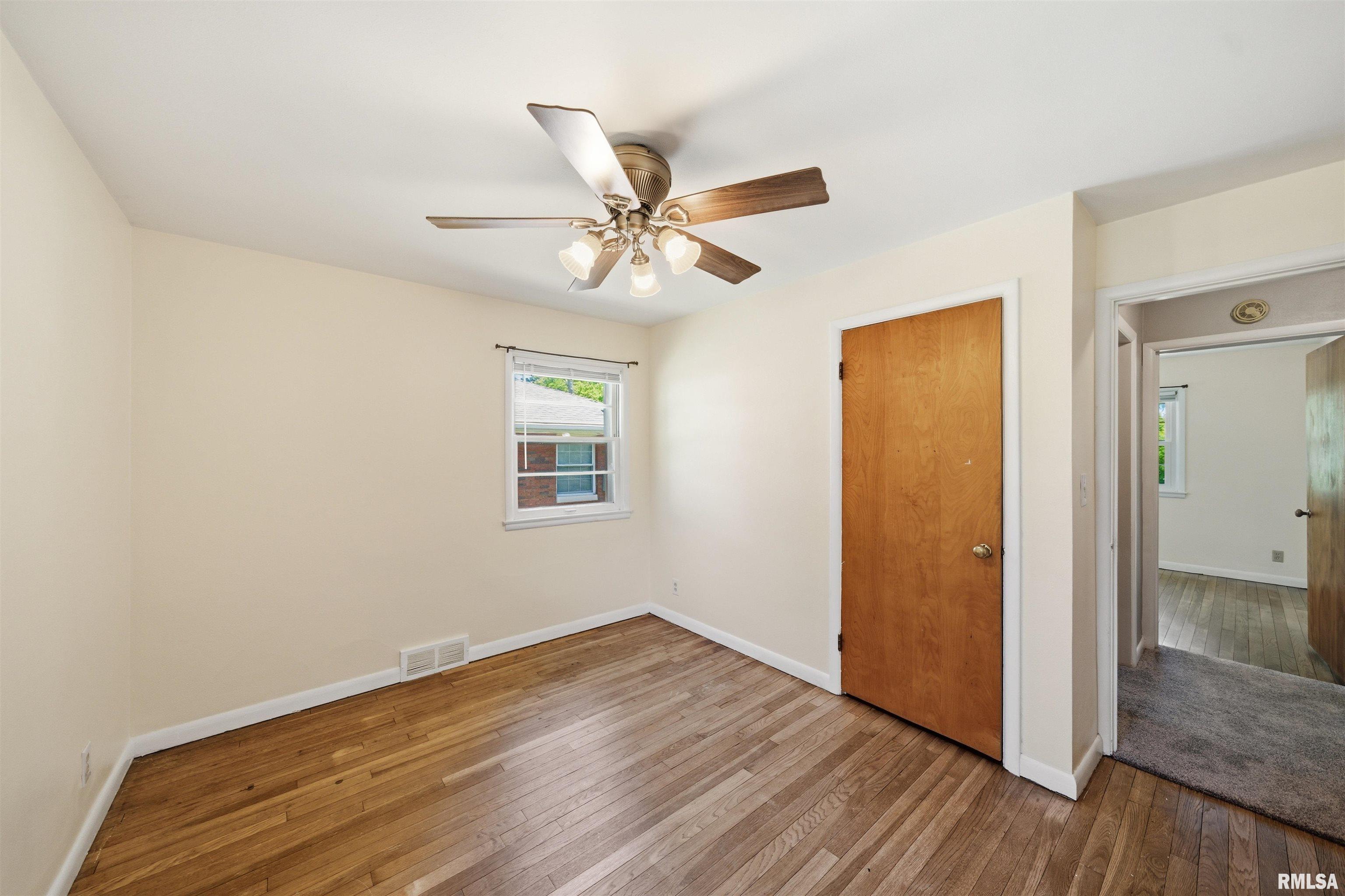 5203 North Sheridan Road Peoria, IL 61614 - Photo 18 of 31
