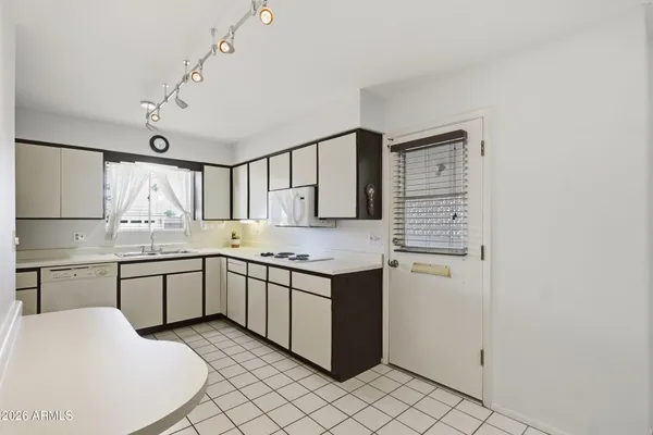 $300,000 | 5922 East Anaheim Street, Mesa, AZ 85205