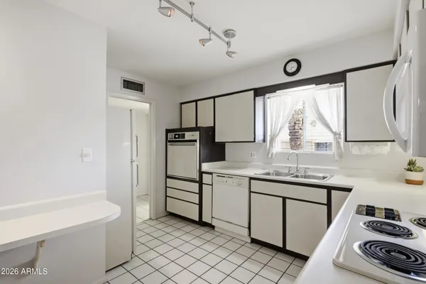 $300,000 | 5922 East Anaheim Street, Mesa, AZ 85205