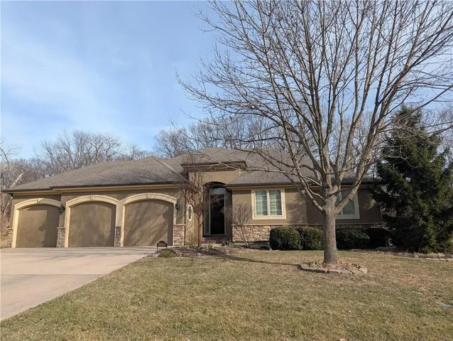 $500,000 | 1606 Whispering Ridge, Pleasant Hill, MO 64080