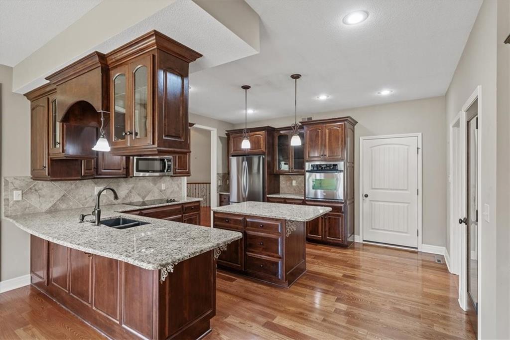 1606 Whispering Ridge Pleasant Hill, MO 64080 - Photo 8 of 29