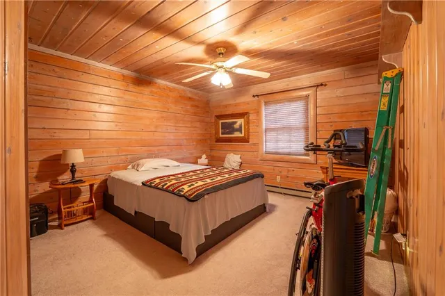 $799,000 | 480 Sandworks Road, Hunker, PA 15639