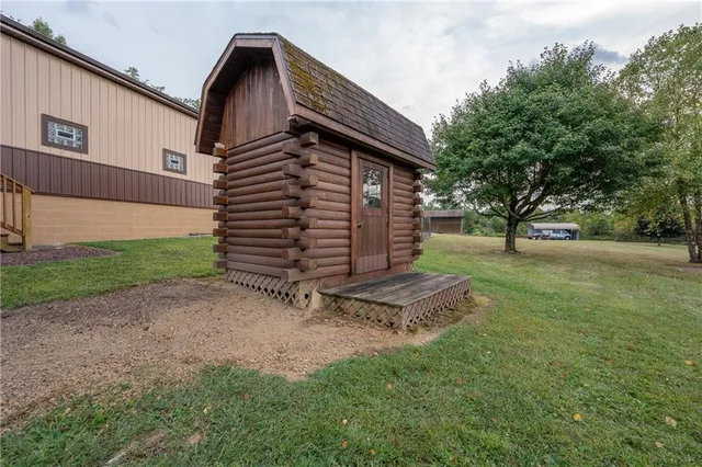 $799,000 | 480 Sandworks Road, Hunker, PA 15639