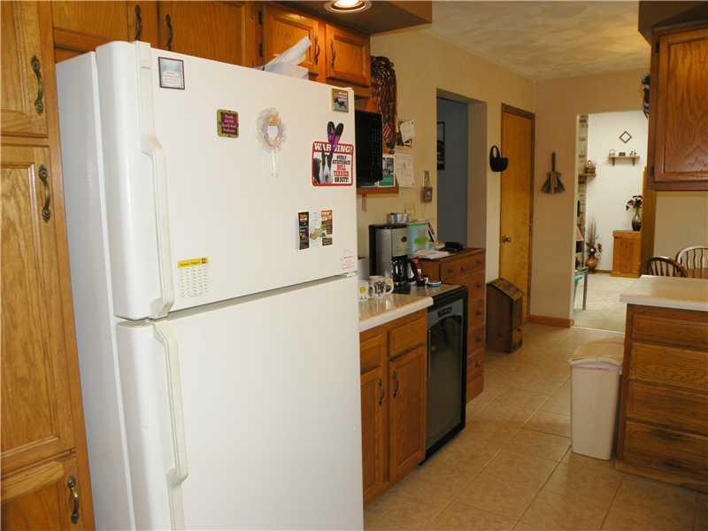 7 Champagne Road Eighty Four, PA 15330 - Photo 10 of 23 Kitchen.