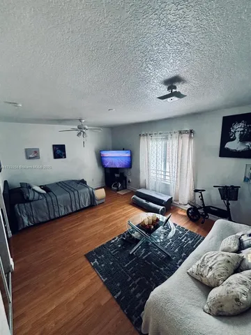 $218,000 | 820 Euclid Avenue, Unit 206, Miami Beach, FL 33139