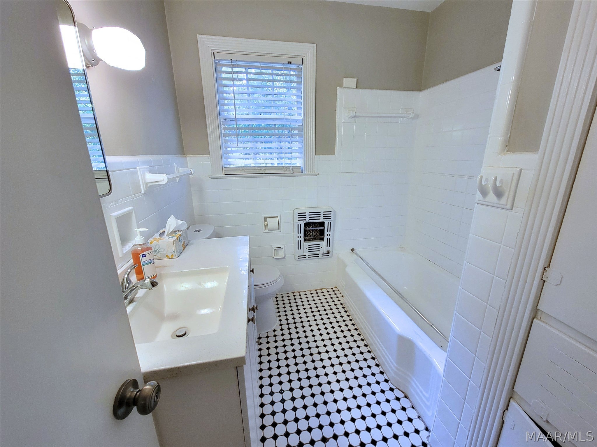 4066 Wares Ferry Road Montgomery, AL 36109 - Photo 12 of 17 Gallery Image 12