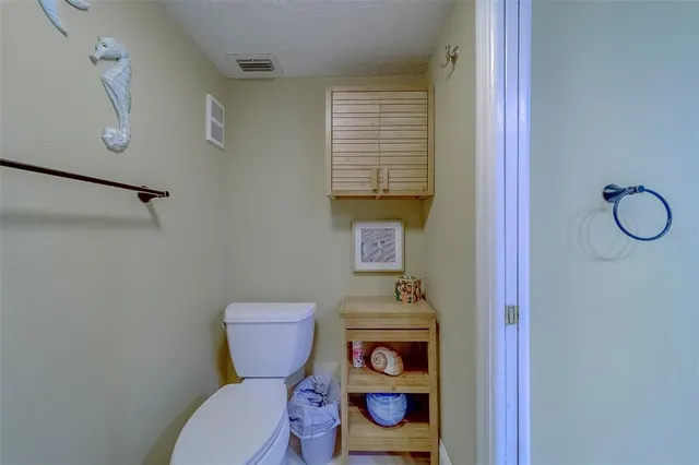 $4,500 | 3500 Gulf Boulevard, Unit 409, Belleair Beach, FL 33786