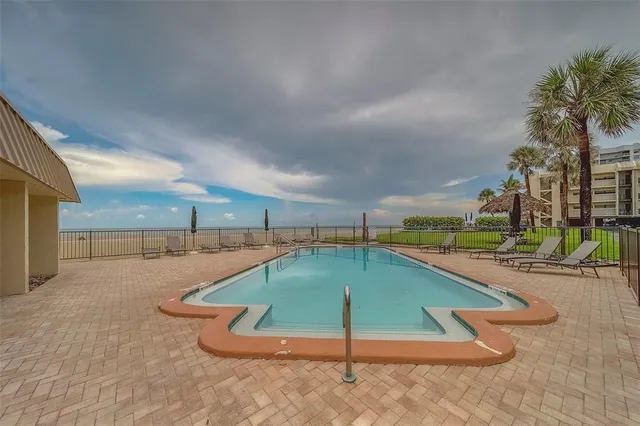 $4,500 | 3500 Gulf Boulevard, Unit 409, Belleair Beach, FL 33786