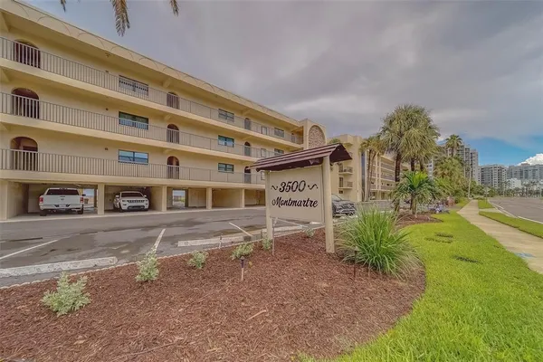 $4,500 | 3500 Gulf Boulevard, Unit 409, Belleair Beach, FL 33786