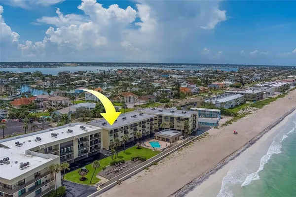 $4,500 | 3500 Gulf Boulevard, Unit 409, Belleair Beach, FL 33786