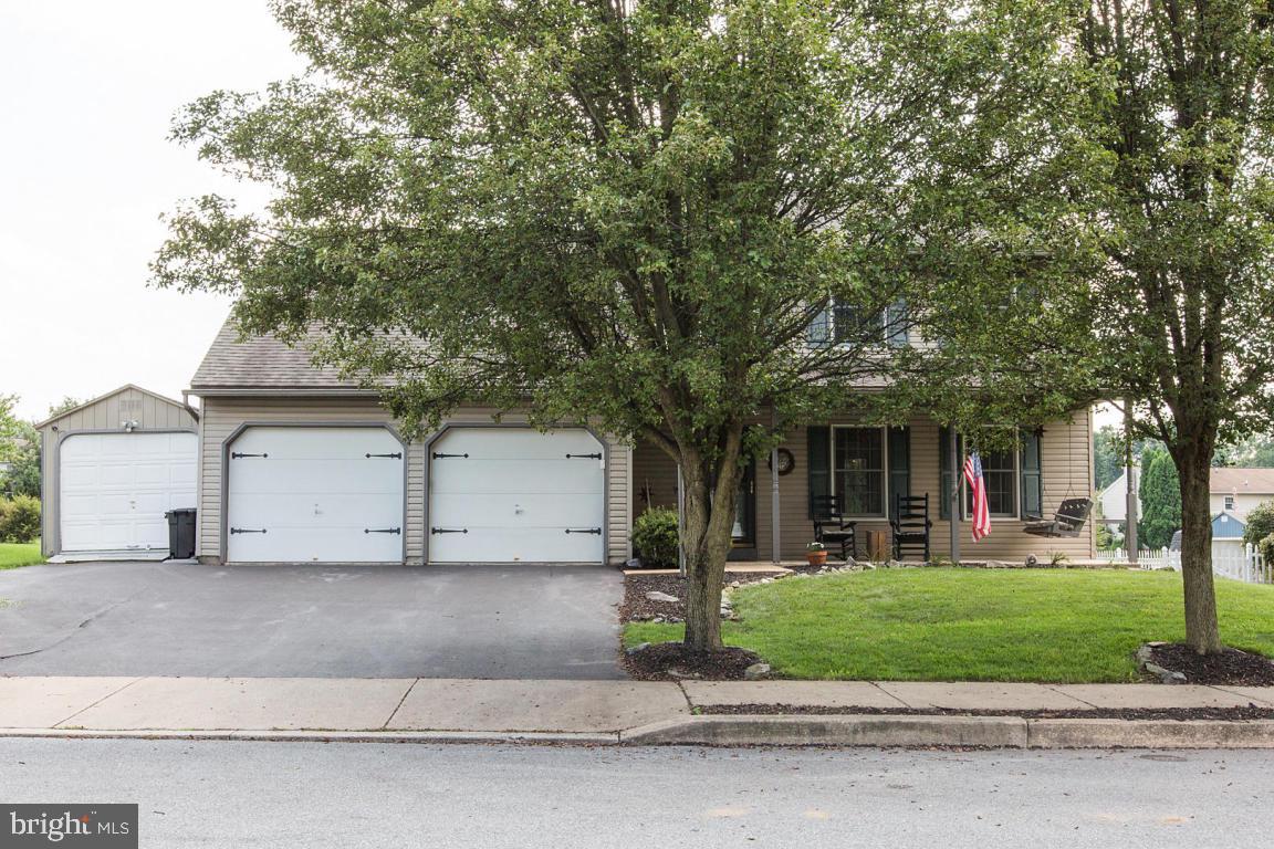 329 Partridge Drive Lititz, PA 17543 - Photo 4 of 58