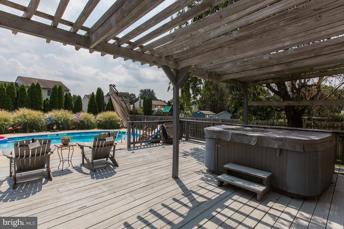 329 Partridge Drive Lititz, PA 17543 - Photo 5 of 58