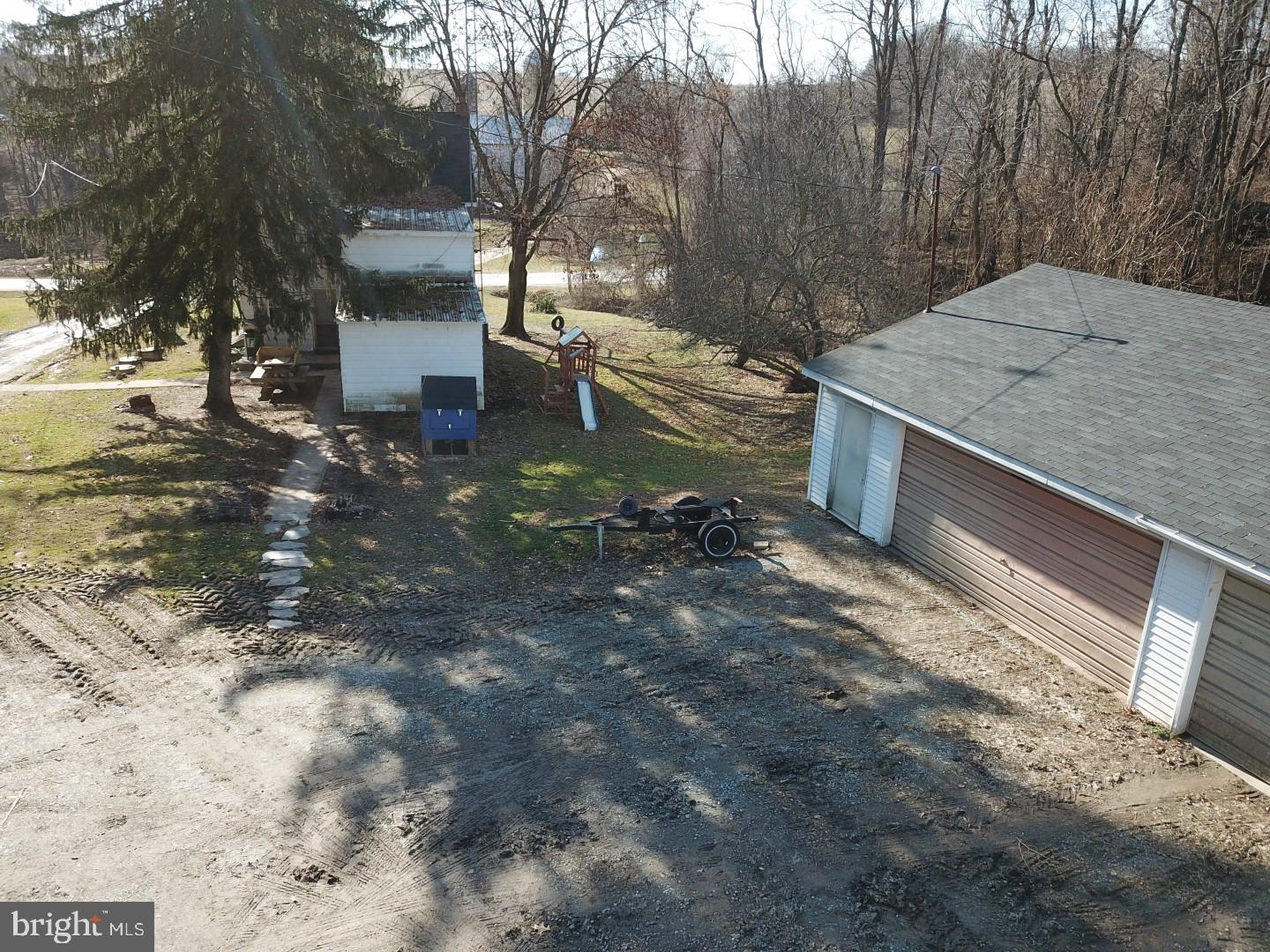 10569 Gipe Road Felton, PA 17322 - Photo 8 of 22 Gallery Image 8
