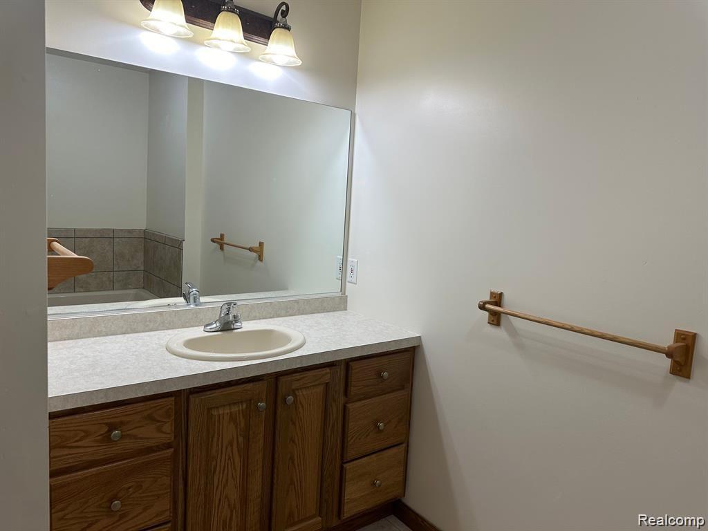 42651 Bemis Road Belleville, MI 48111 - Photo 8 of 21 Gallery Image 8