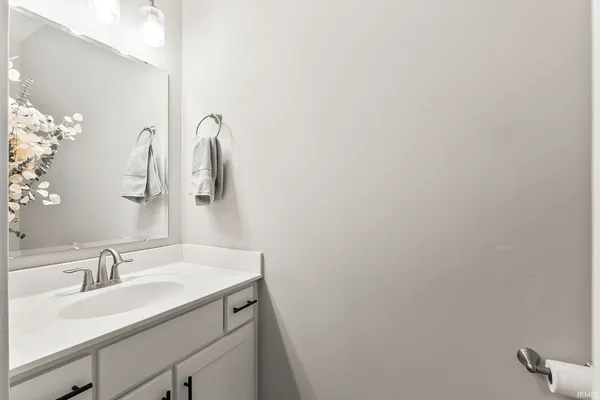 $534,900 | 2011 Fairway Drive, Auburn, IN 46706