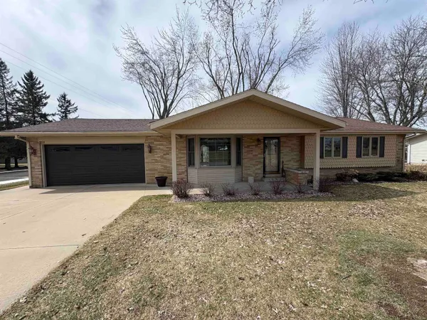 $349,900 | 201 North Adams Street, Bonduel, WI 54107