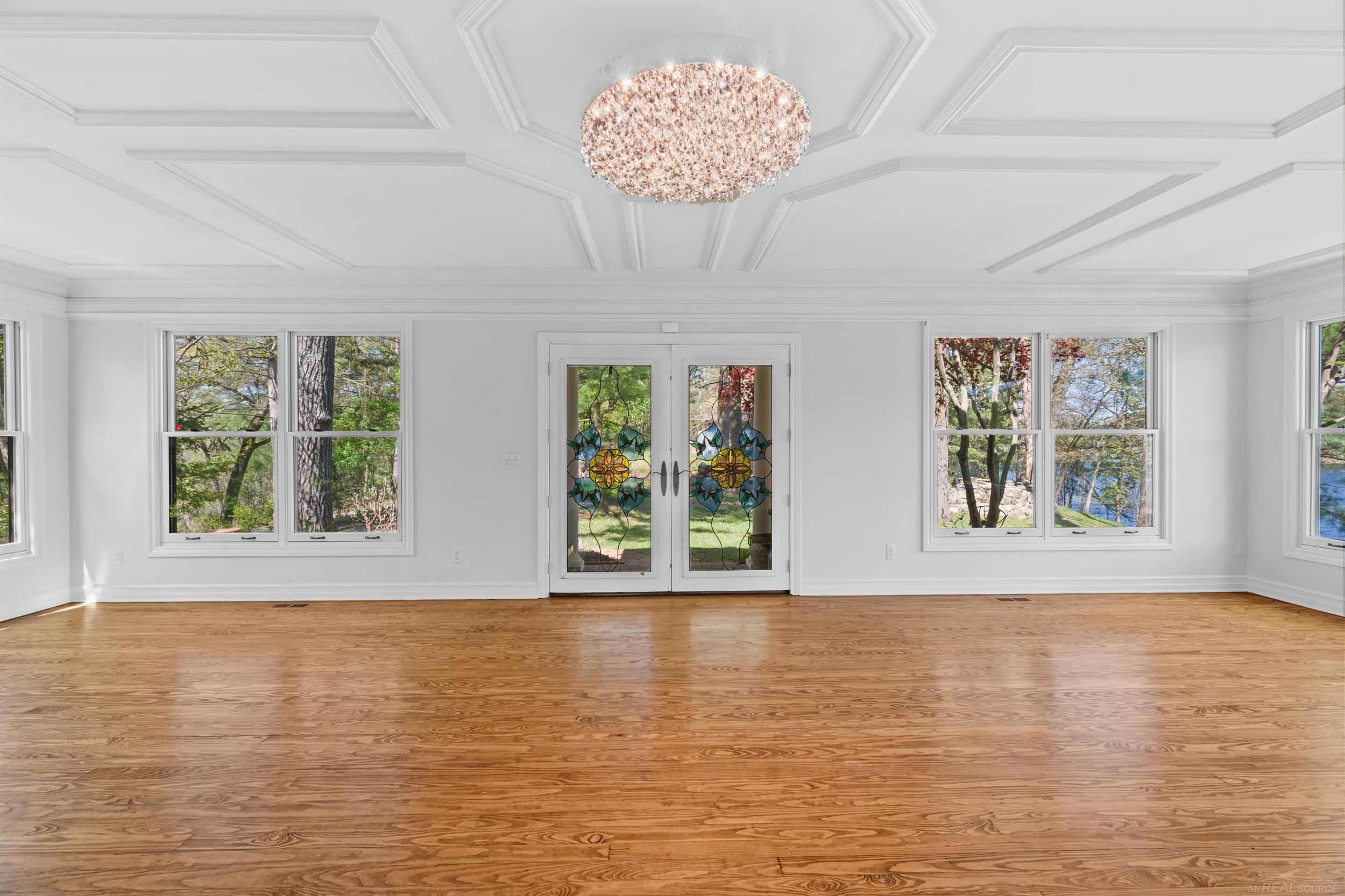 1071 Nakomis Road Lake Orion, MI 48362 - Photo 28 of 71