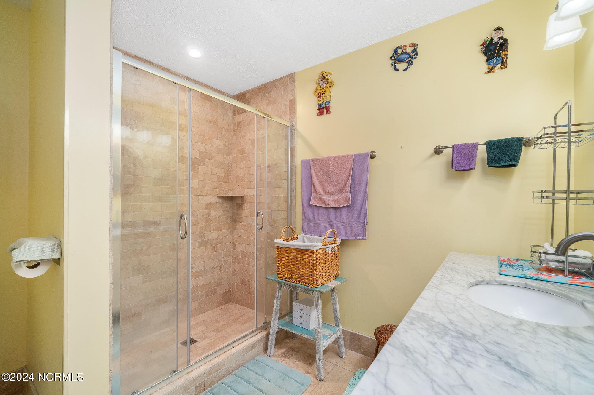 3606 Plantation Road Morehead City, NC 28557 - Photo 4 of 19 Primary Bathroom