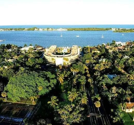 $2,300 | 2424 North Federal Highway, Unit 106, Boynton Beach, FL 33435