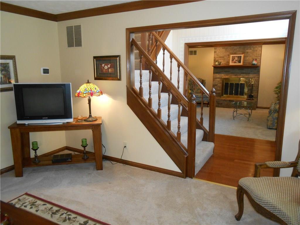 1084 Kingsgate Road Springfield, OH 45503 - Photo 6 of 44