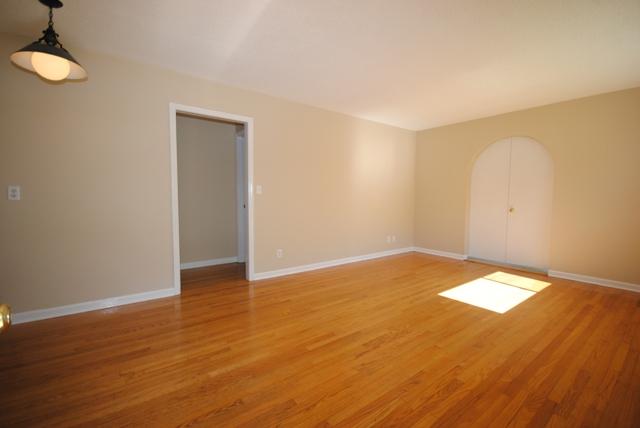 2611 Banks Road Chattanooga, TN 37421 - Photo 4 of 12 Banks & Rhodes 025