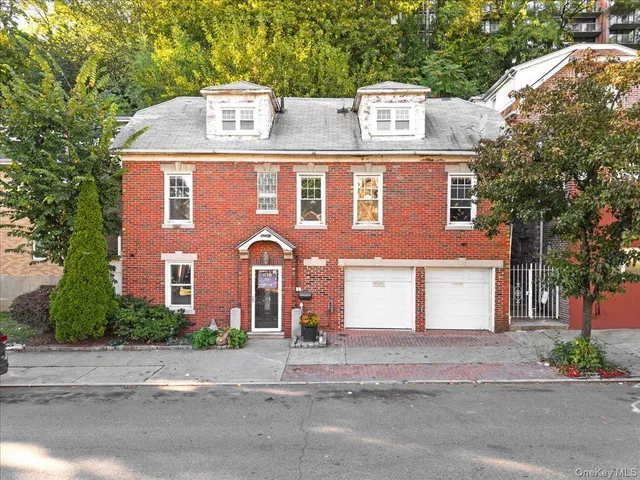 $795,000 | 3607 Irwin Avenue | Kingsbridge