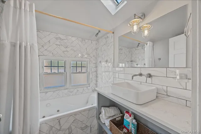 $795,000 | 3607 Irwin Avenue | Kingsbridge