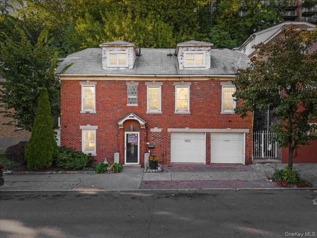 $795,000 | 3607 Irwin Avenue | Kingsbridge