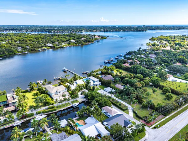 $5,795,000 | 5447 Center Street, Jupiter, FL 33458
