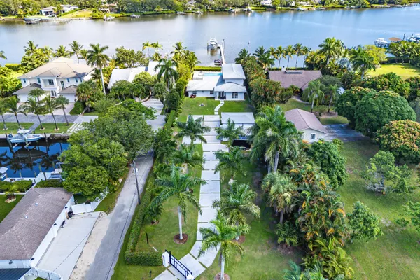 $5,795,000 | 5447 Center Street, Jupiter, FL 33458