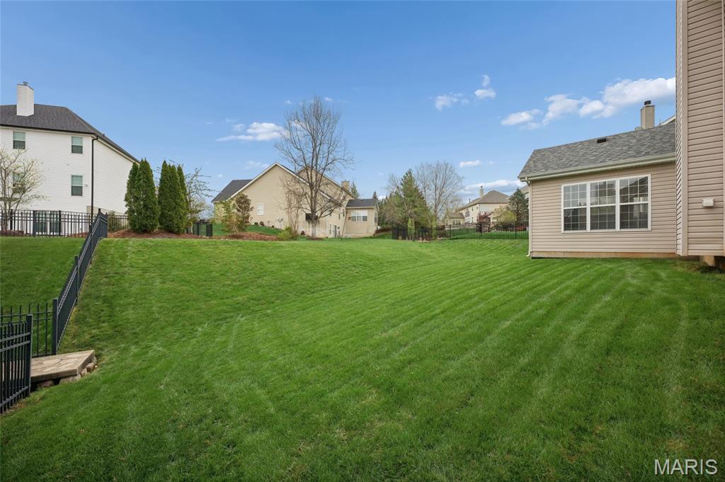3027 Windsor Point Drive St. Louis, MO 63129 - Photo 19 of 21
