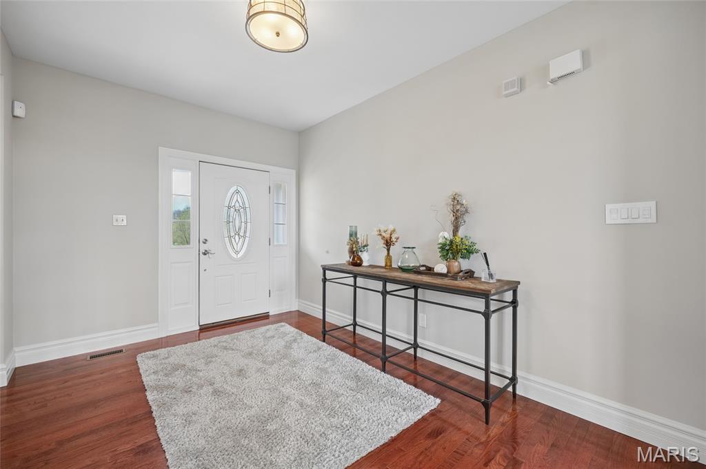 3027 Windsor Point Drive St. Louis, MO 63129 - Photo 2 of 21