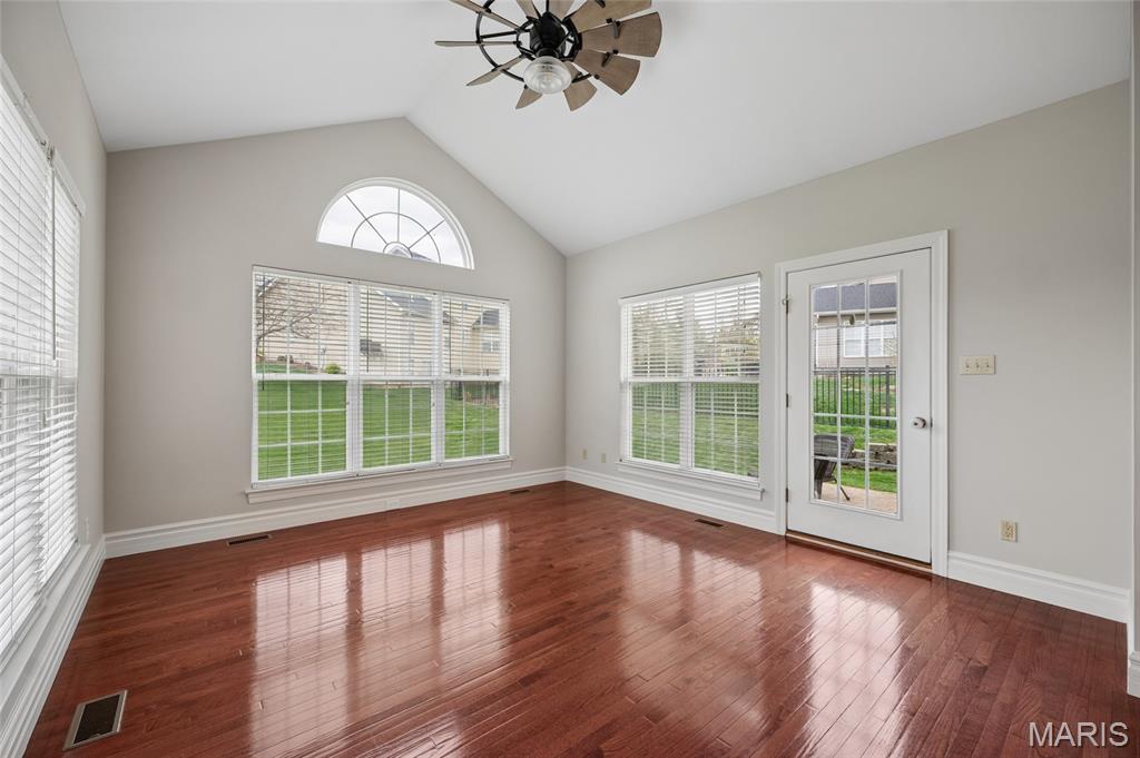 3027 Windsor Point Drive St. Louis, MO 63129 - Photo 6 of 21