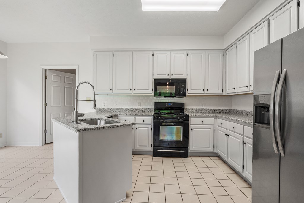 1187 Cloverdale Road Columbus, GA 31904 - Photo 8 of 29