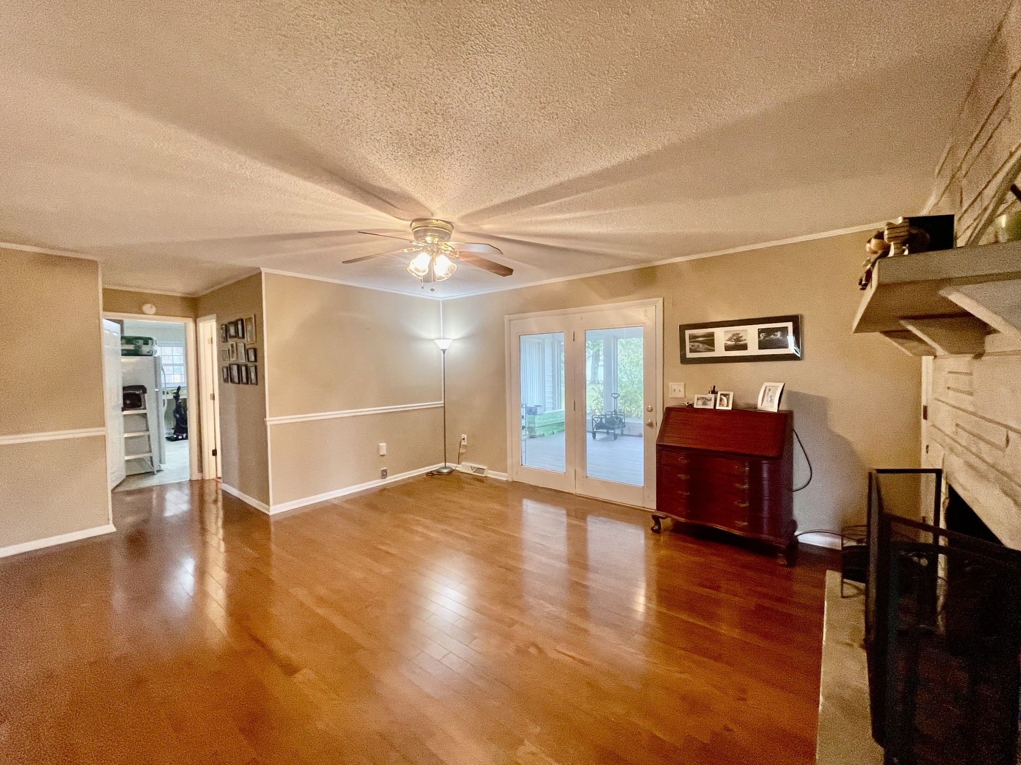 858 Ethridge Red Hill Road Lawrenceburg, TN 38464 - Photo 15 of 46 a view of livingroom with furniture and wooden floor