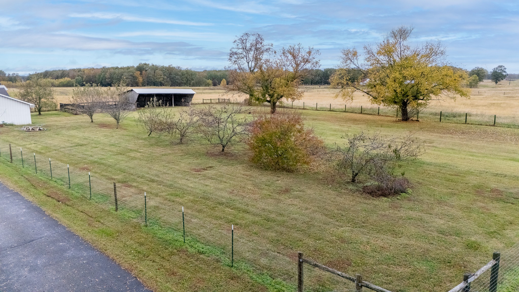 858 Ethridge Red Hill Road Lawrenceburg, TN 38464 - Photo 42 of 46 a view of a lake with an ocean view