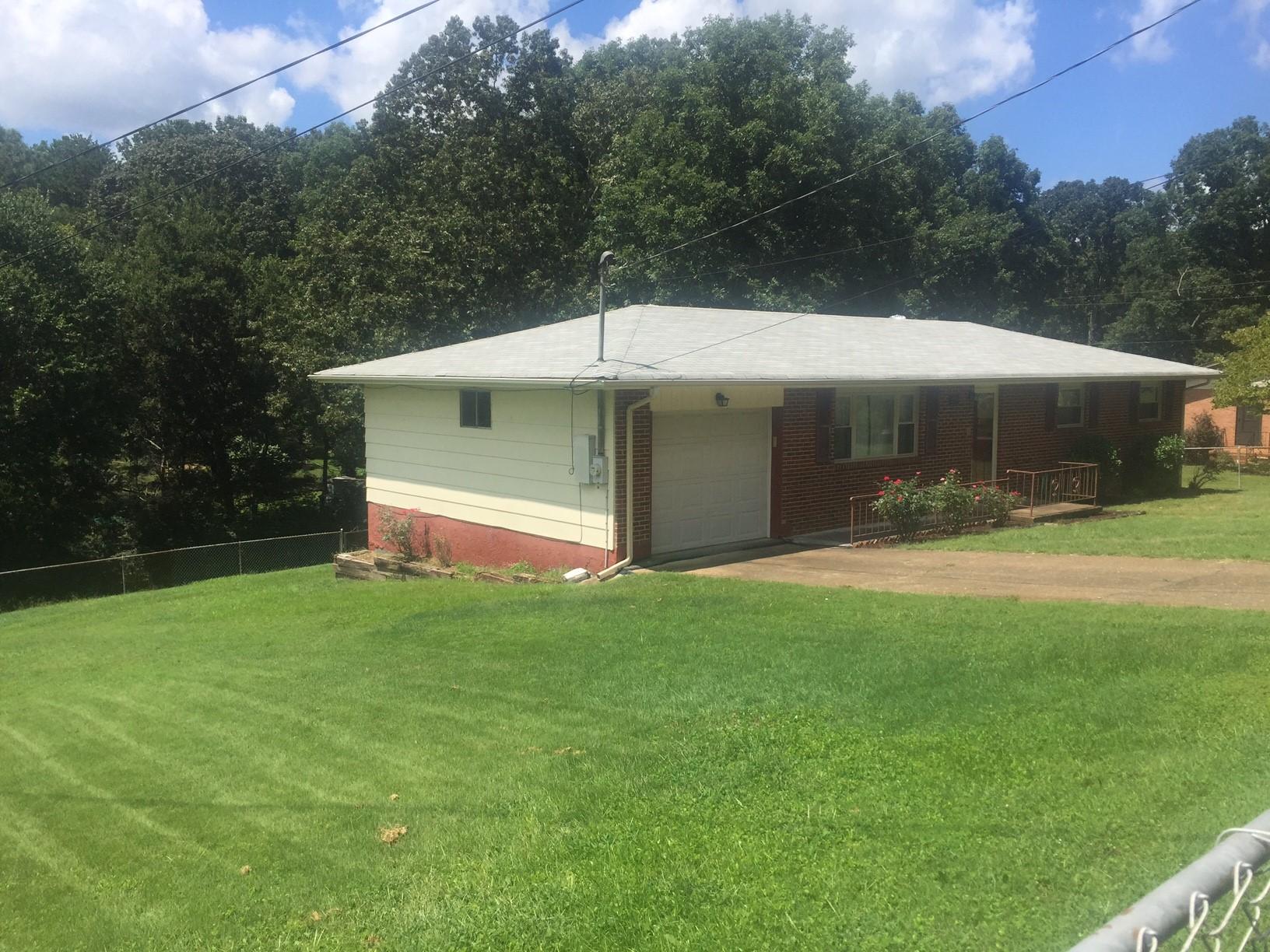 29 Travis Road Rossville, GA 30741 - Photo 2 of 18 nave2