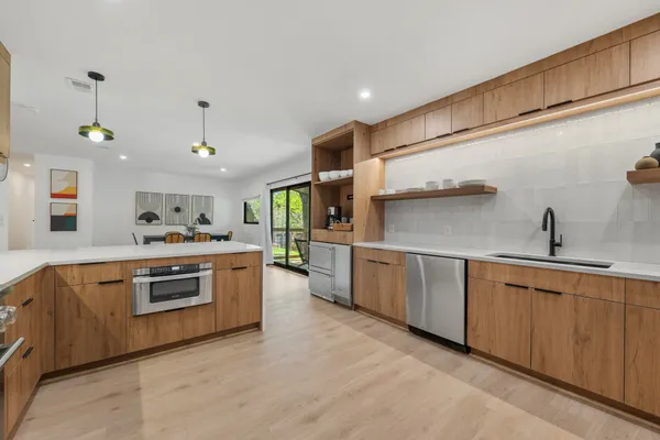 $5,900 | 2607 Pembrook Trail, Austin, TX 78731