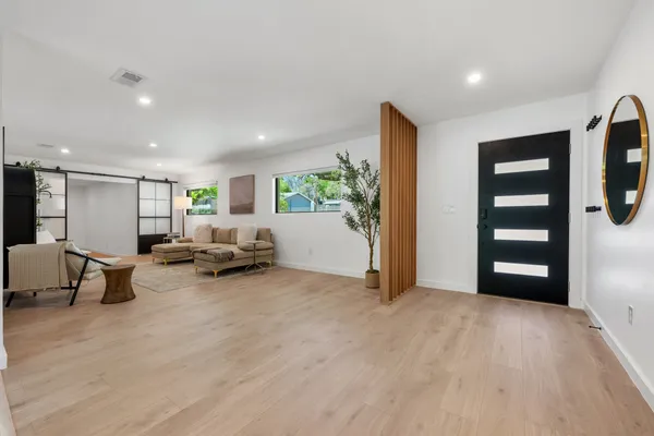 $5,900 | 2607 Pembrook Trail, Austin, TX 78731