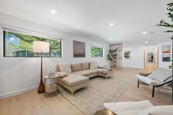 $5,900 | 2607 Pembrook Trail, Austin, TX 78731