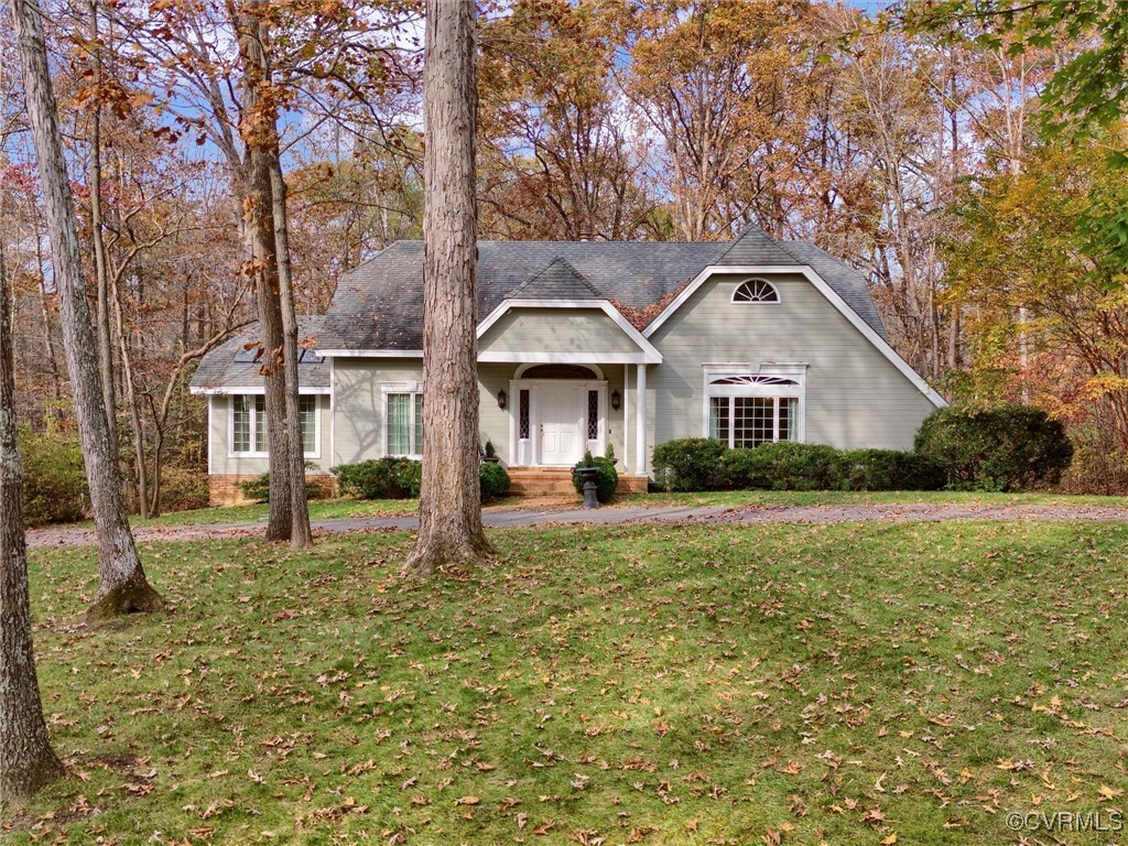 6306 West Branch Road Midlothian, VA 23112 - Photo 46 of 50 One of the largest lots in Woodlake that hosts a c
