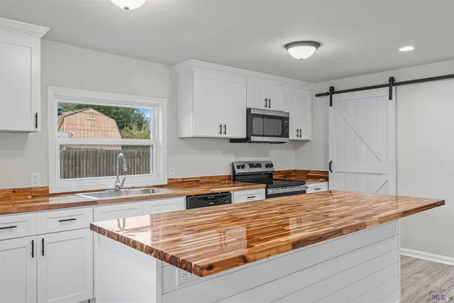 $185,000 | 142 Millenium Avenue, Houma, LA 70364