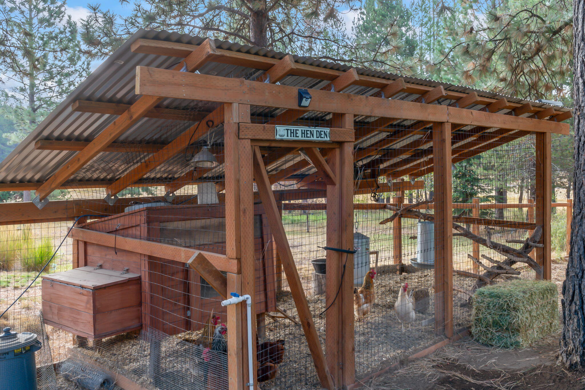 16879 Elsinore Road Bend, OR 97707 - Photo 46 of 48