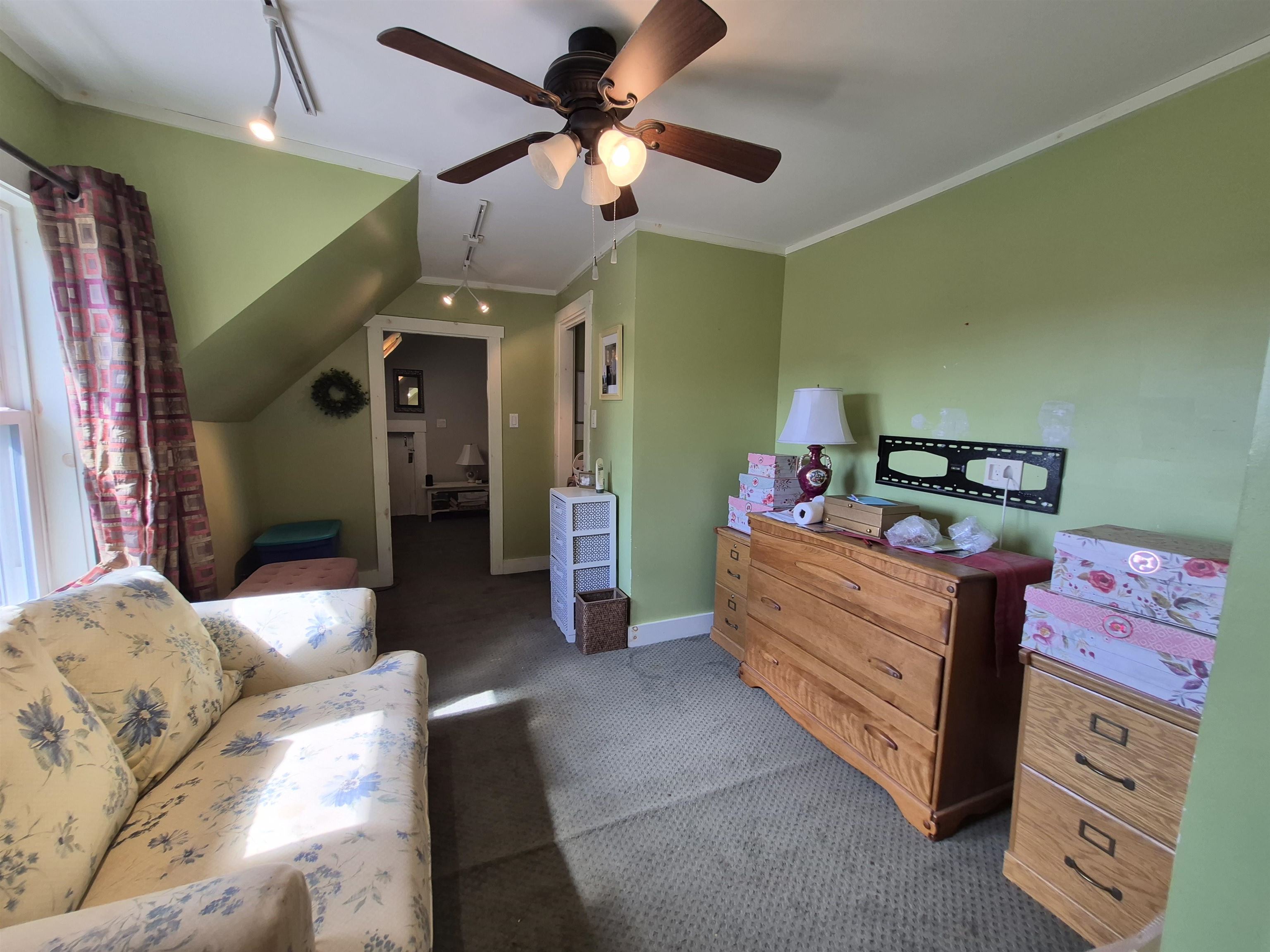 48 Middle Street Lancaster, NH 03584 - Photo 13 of 44