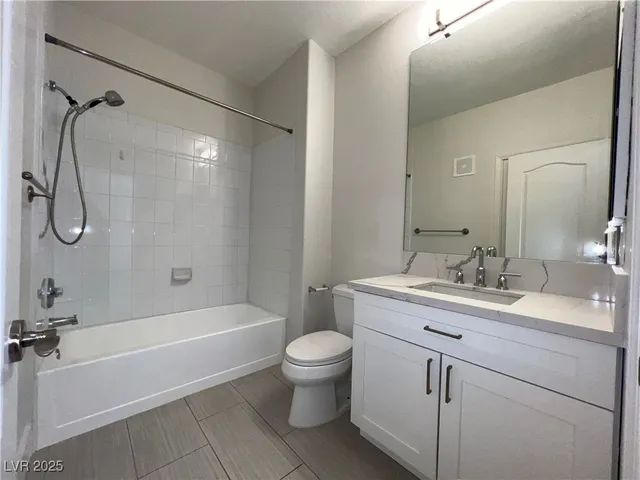 $1,686 | 1705 King James Street, Unit 203, Las Vegas, NV 89144