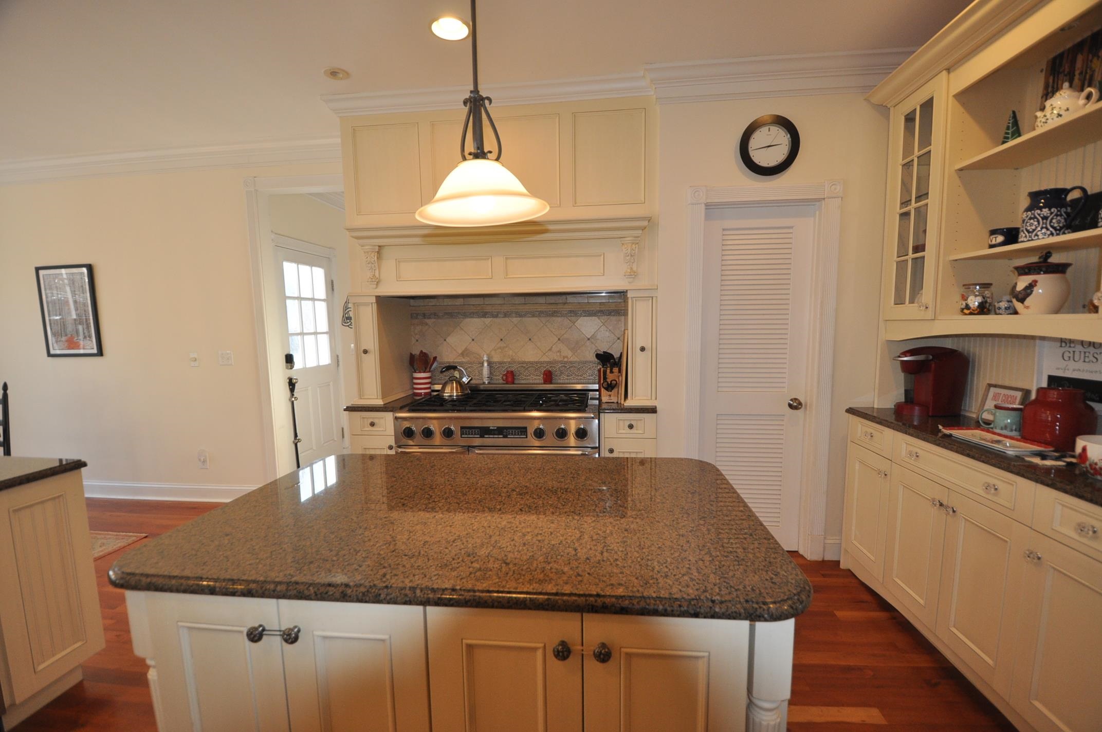 163 Taconic Road Manchester, VT 05254 - Photo 18 of 60