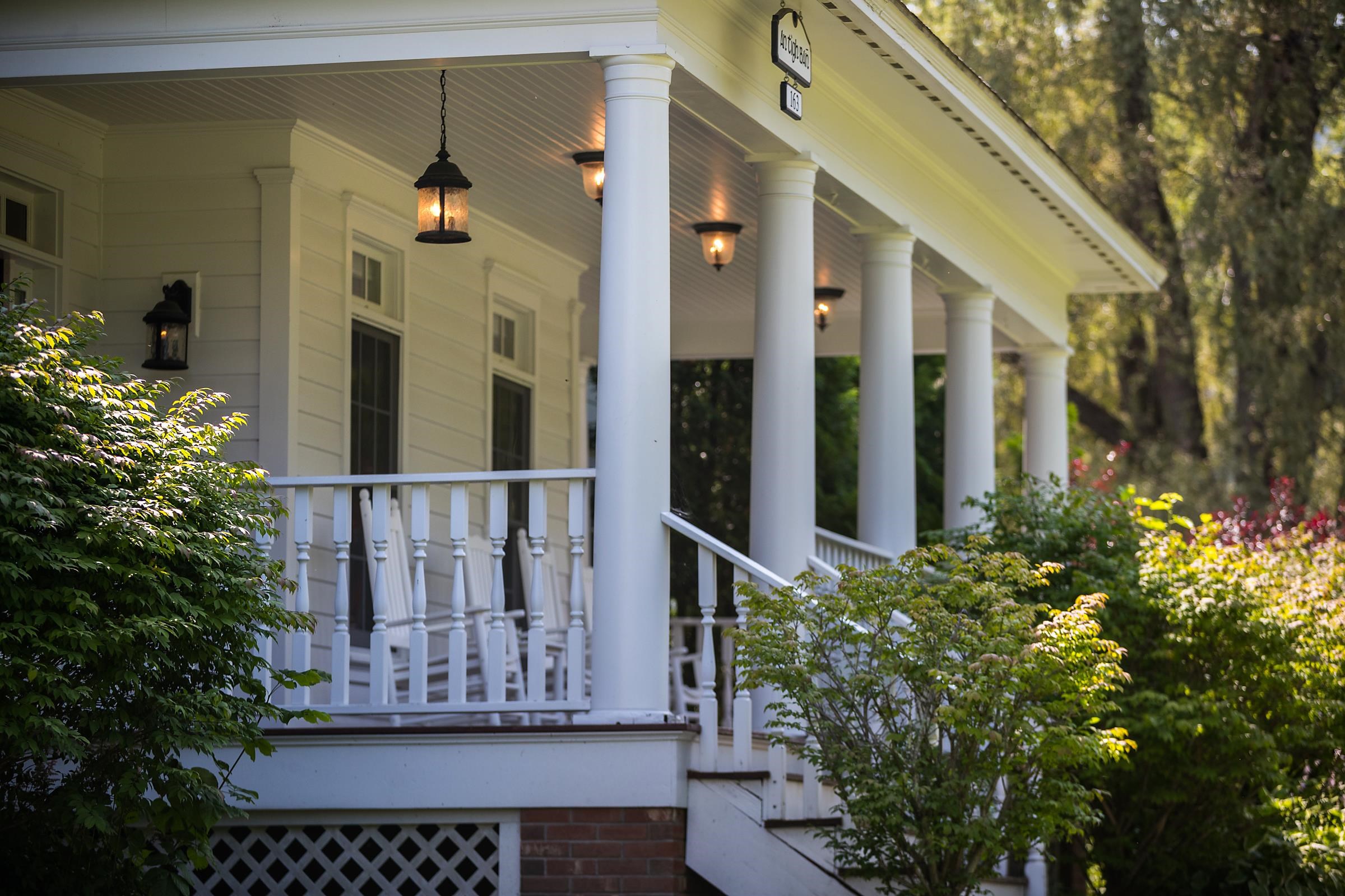 163 Taconic Road Manchester, VT 05254 - Photo 4 of 60