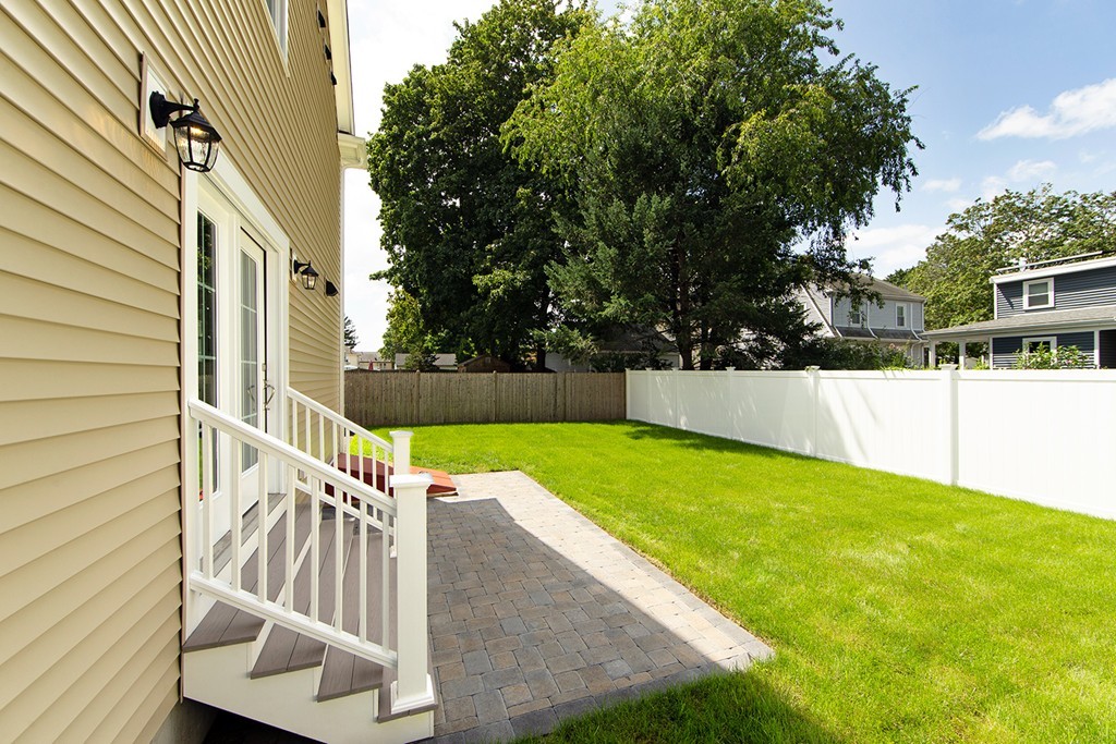 36 Charlotte Road Waltham, MA 02453 - Photo 21 of 22 Gallery Image 21