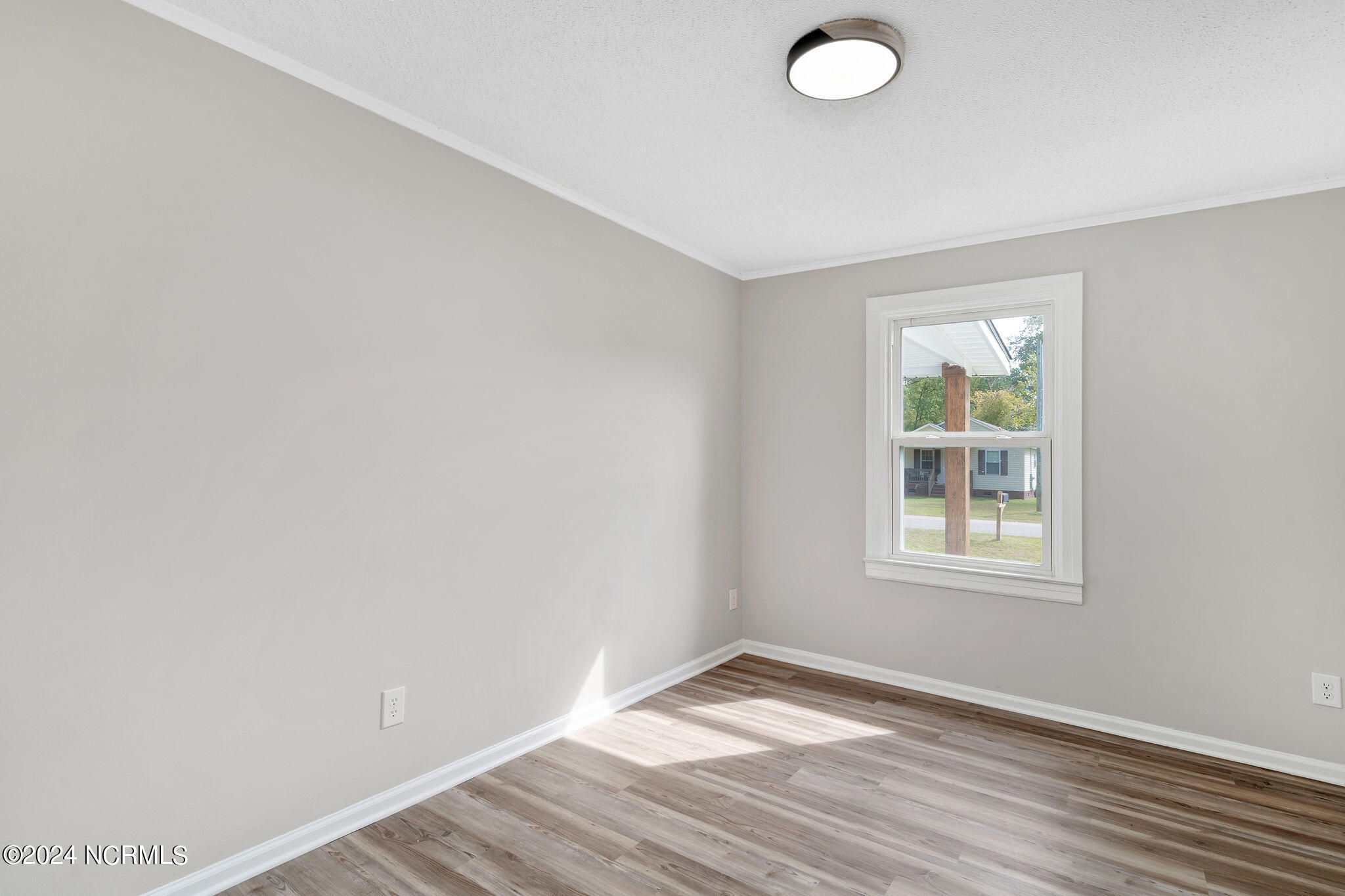 112 Pool Road Rose Hill, NC 28458 - Photo 22 of 26 Bedroom accross from bathroom